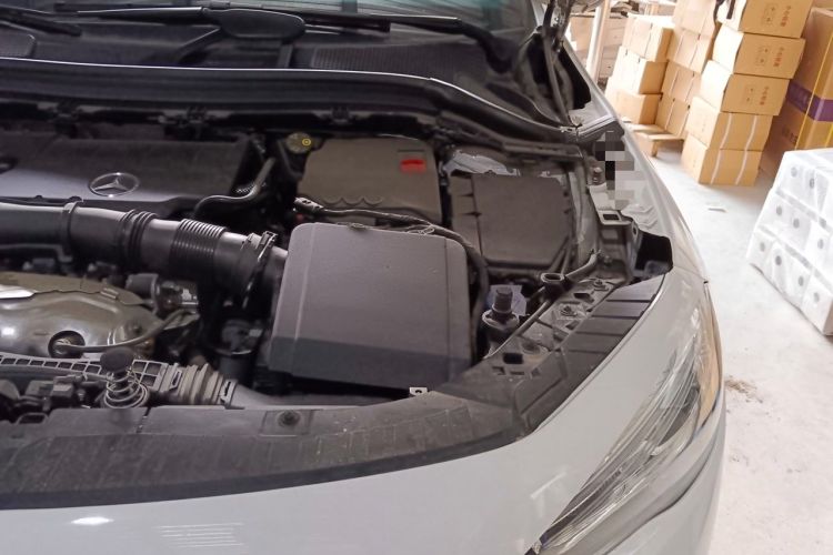 Used Mercedes-Benz GLA 2022 GLA 220 Engine Bay Left