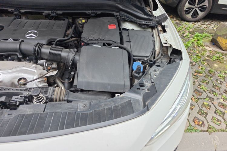 Used Mercedes-Benz GLA 2022 GLA 220 Engine Bay Left