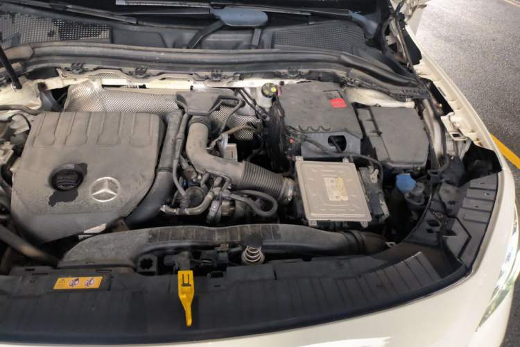 Used Mercedes-Benz GLA 2022 GLA 200 Engine Bay Left