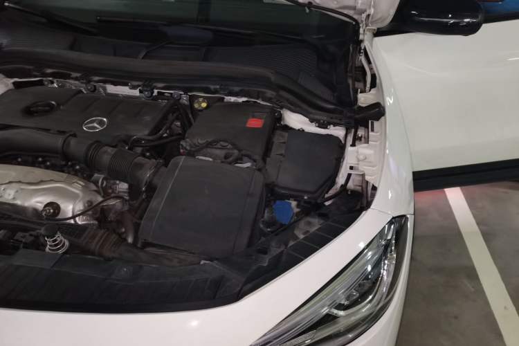 Used Mercedes-Benz GLA 2022 GLA 220 4MATIC Engine Bay Left