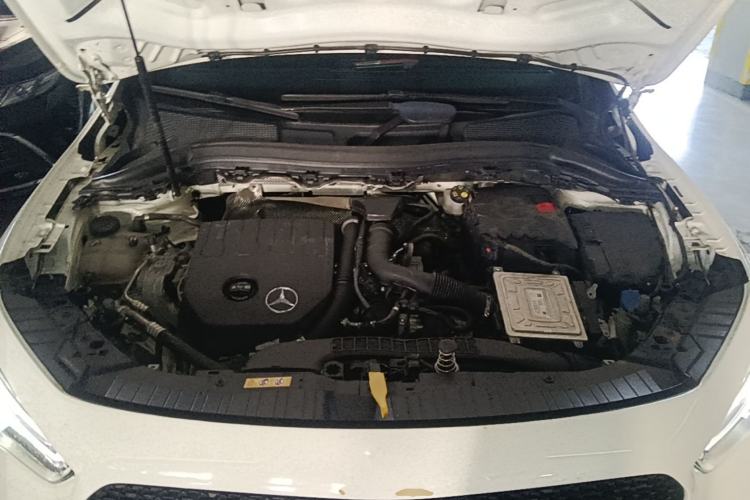 Used Mercedes-Benz GLA 2022 Second Facelift GLA 200 Engine Bay