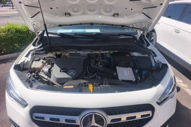 Used Mercedes-Benz GLA 2022 GLA 200 Engine Bay