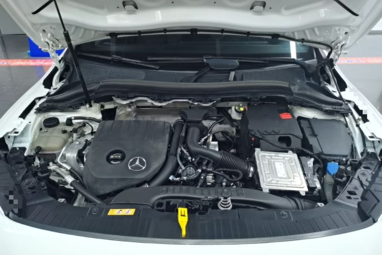 Used Mercedes-Benz GLA 2022 Facelifted GLA 200 Engine Bay