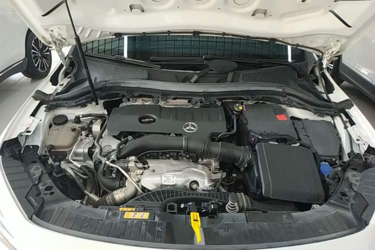 Used Mercedes-Benz GLA 2022 GLA 220 Engine Bay