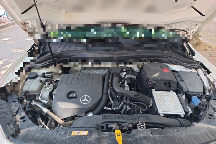 Used Mercedes-Benz GLA 2022 Second Facelift GLA 200 Engine Bay