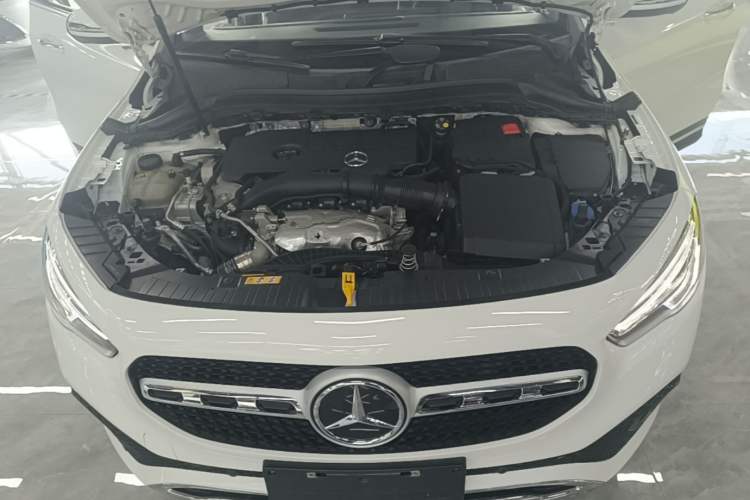 Used Mercedes-Benz GLA 2022 GLA 220 Engine Bay
