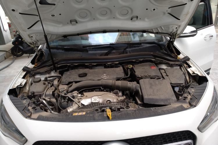 Used Mercedes-Benz GLA 2022 GLA 220 Engine Bay