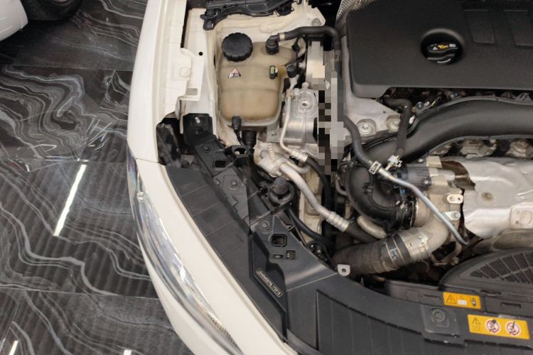 Used Mercedes-Benz GLA 2022 GLA 220 Engine Bay Right