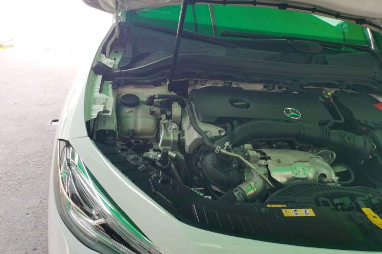 Used Mercedes-Benz GLA 2022 GLA 220 4MATIC Engine Bay Right
