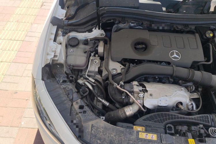 Used Mercedes-Benz GLA 2022 GLA 220 Engine Bay Right