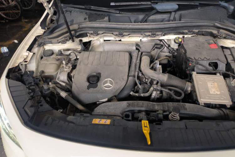 Used Mercedes-Benz GLA 2022 GLA 200 Engine Bay Right