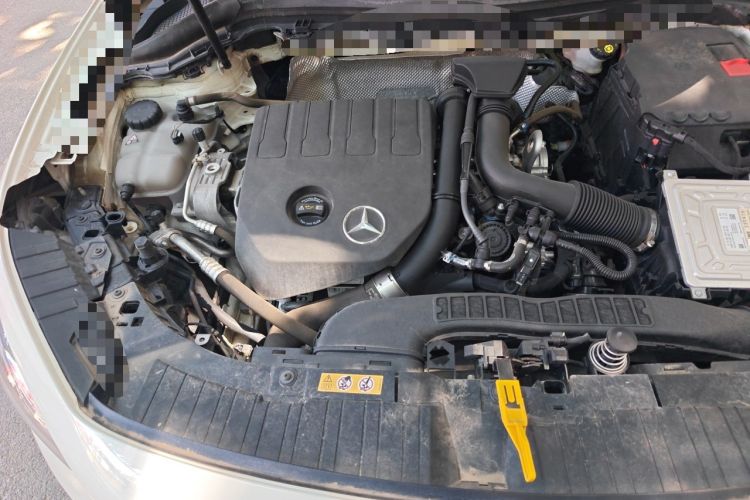 Used Mercedes-Benz GLA 2022 Second Facelift GLA 200 Engine Bay Right