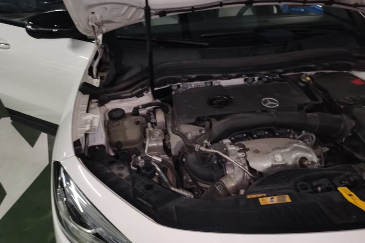 Used Mercedes-Benz GLA 2022 GLA 220 4MATIC Engine Bay Right