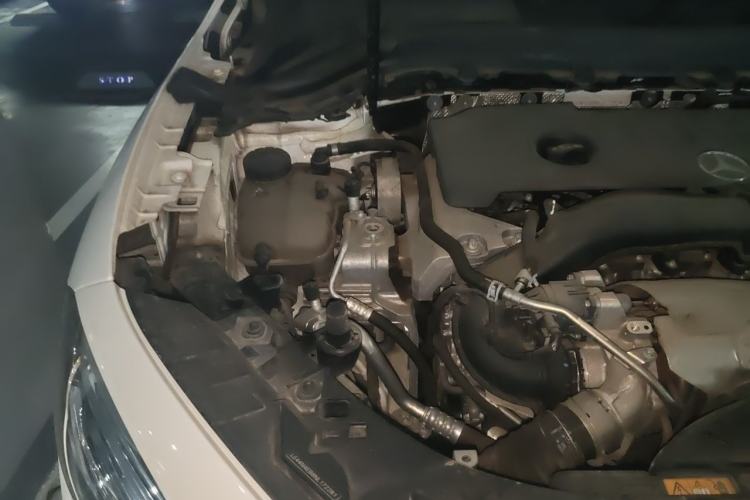 Used Mercedes-Benz GLA 2022 GLA 220 Engine Bay Right