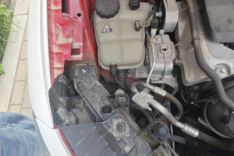 Used Mercedes-Benz GLA 2022 GLA 220 Engine Bay Right