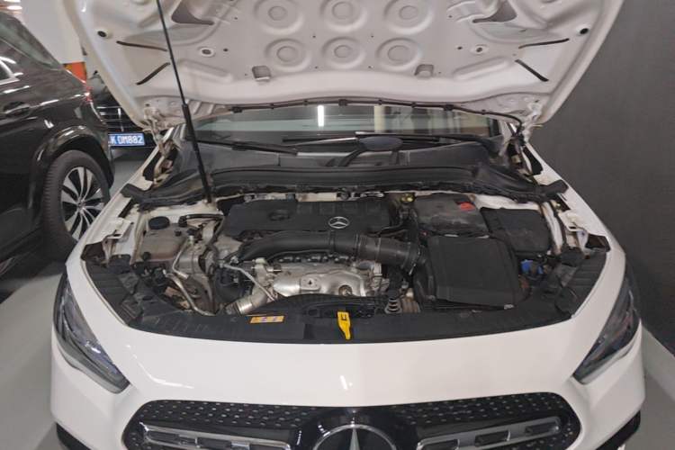Used Mercedes-Benz GLA 2022 GLA 220 4MATIC Engine Bay