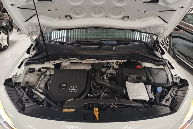 Used Mercedes-Benz GLA 2022 Facelifted GLA 200 Engine Bay