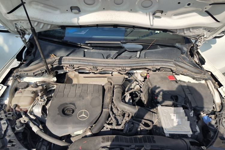 Used Mercedes-Benz GLA 2022 Second Facelift GLA 200 Engine Bay