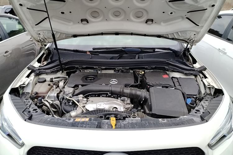 Used Mercedes-Benz GLA 2022 GLA 220 Engine Bay