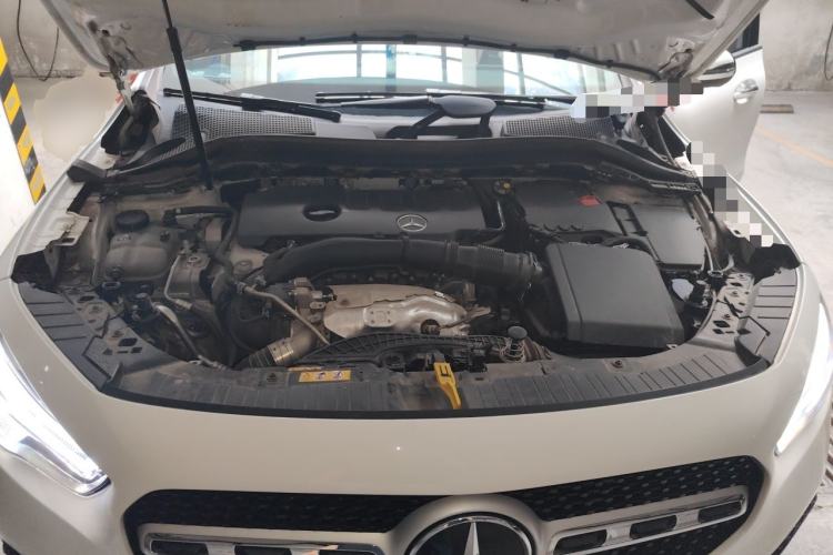 Used Mercedes-Benz GLA 2022 GLA 220 Engine Bay