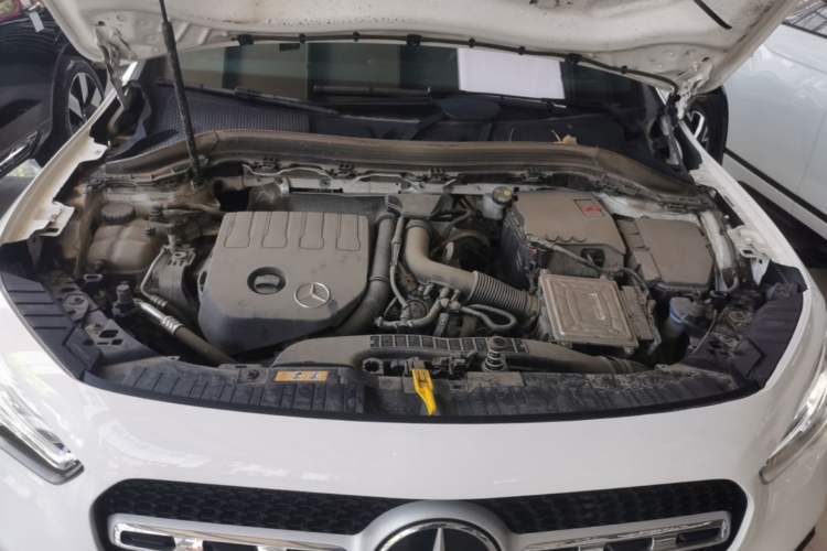 Used Mercedes-Benz GLA 2022 Second Facelift GLA 200 Engine Bay
