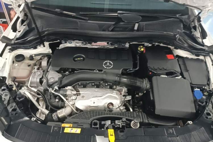 Used Mercedes-Benz GLA 2022 GLA 220 4MATIC Engine Bay