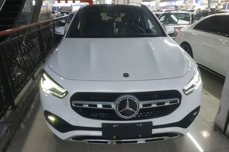 Used Mercedes-Benz GLA 2022 Second Facelift GLA 200 Exterior 1