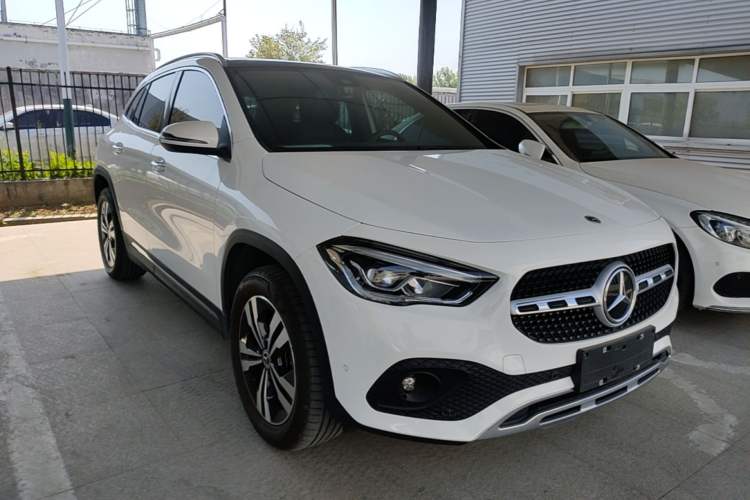 Used Mercedes-Benz GLA 2022 Facelifted GLA 200 Exterior 1