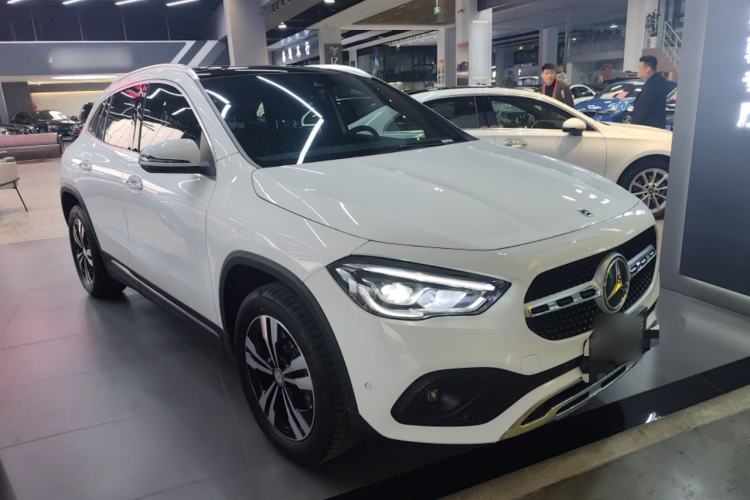 Used Mercedes-Benz GLA 2022 Facelifted GLA 200 Exterior 1