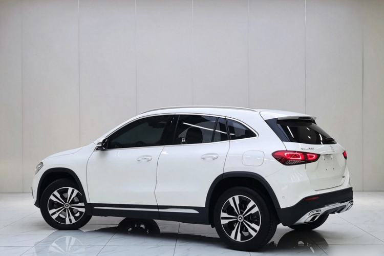Used Mercedes-Benz GLA 2022 Facelifted GLA 200 Exterior 1