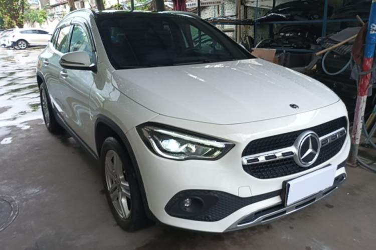 Used Mercedes-Benz GLA 2022 Second Facelift GLA 200 Exterior 1