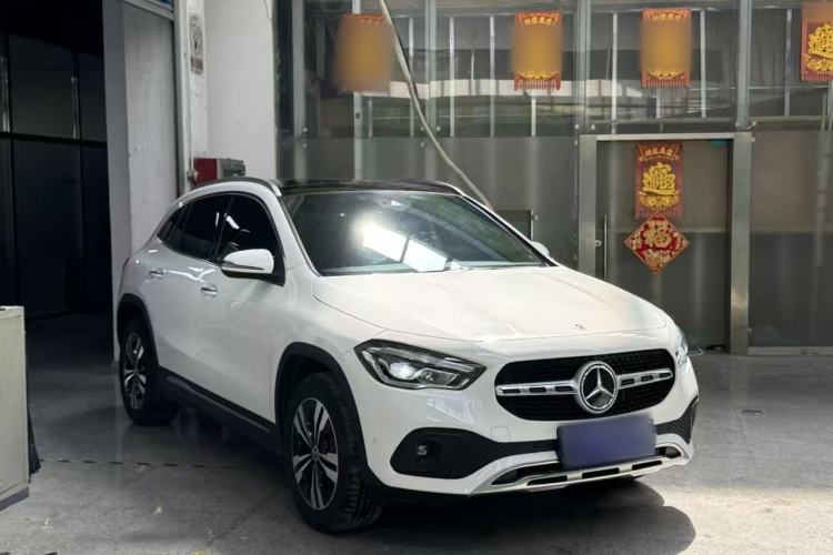 Used Mercedes-Benz GLA 2022 Facelifted GLA 200 Exterior 2
