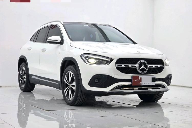 Used Mercedes-Benz GLA 2022 Facelifted GLA 200 Exterior 2