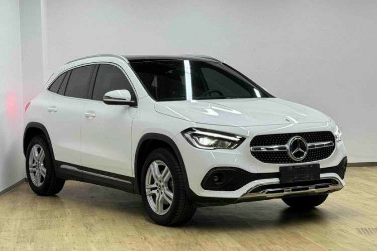 Used Mercedes-Benz GLA 2022 Second Facelift GLA 200 Exterior 2