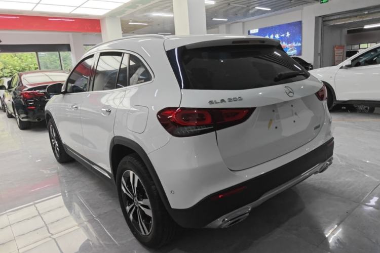 Used Mercedes-Benz GLA 2022 Facelifted GLA 200 Exterior 2