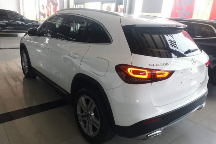Used Mercedes-Benz GLA 2022 Second Facelift GLA 200 Exterior 2