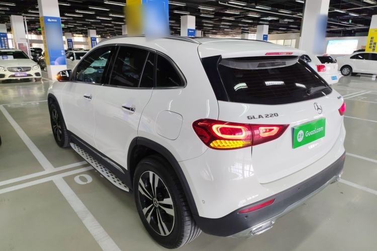 Used Mercedes-Benz GLA 2022 Facelifted GLA 200 Exterior 2