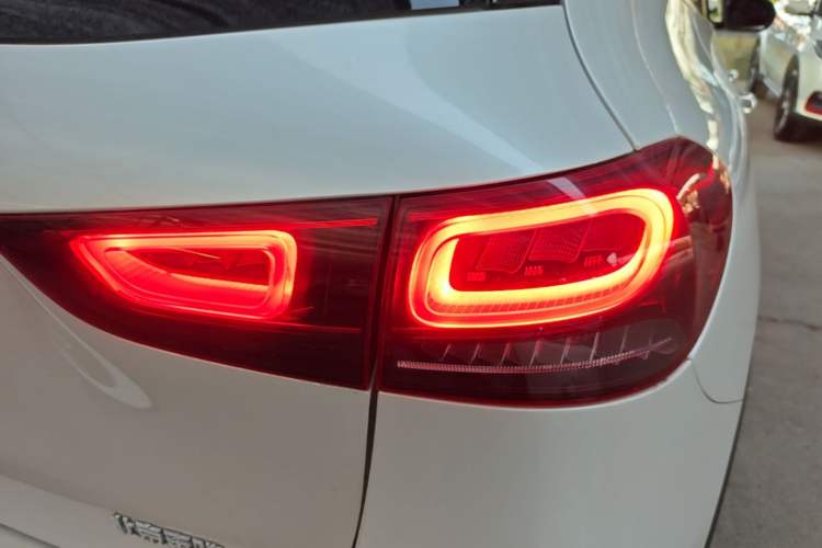 Used Mercedes-Benz GLA 2022 Facelifted GLA 200 Exterior 3