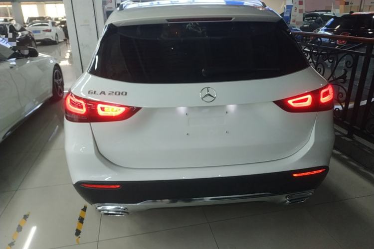 Used Mercedes-Benz GLA 2022 Second Facelift GLA 200 Exterior 4