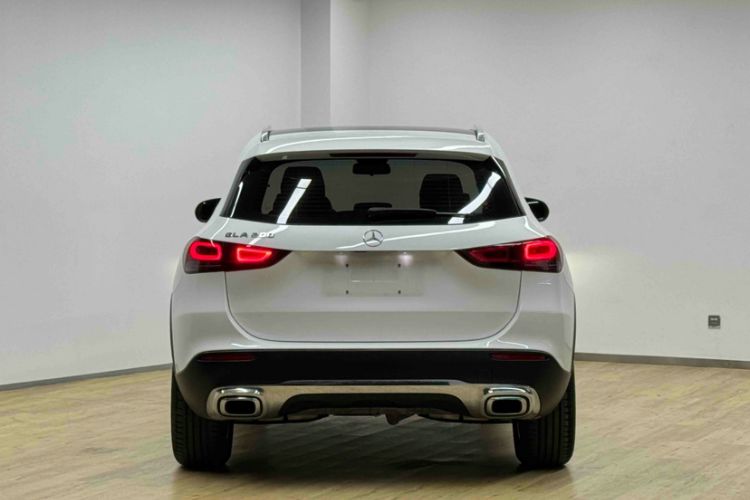 Used Mercedes-Benz GLA 2022 Second Facelift GLA 200 Exterior 4