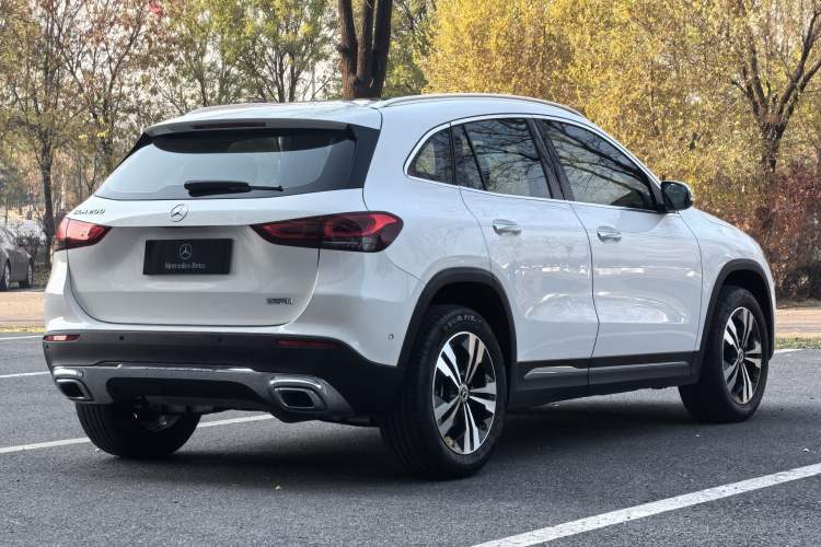 Used Mercedes-Benz GLA 2022 Facelifted GLA 200 Exterior 4