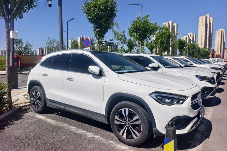 Used Mercedes-Benz GLA 2022 GLA 200 Exterior 4