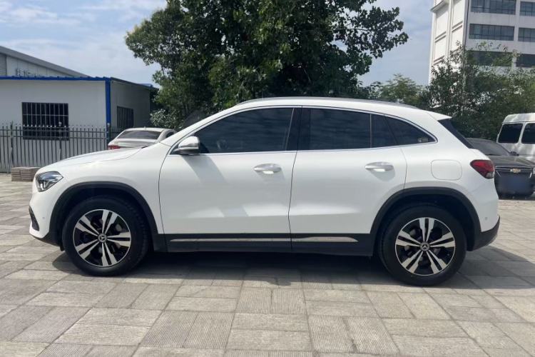 Used Mercedes-Benz GLA 2022 GLA 200 Exterior 4