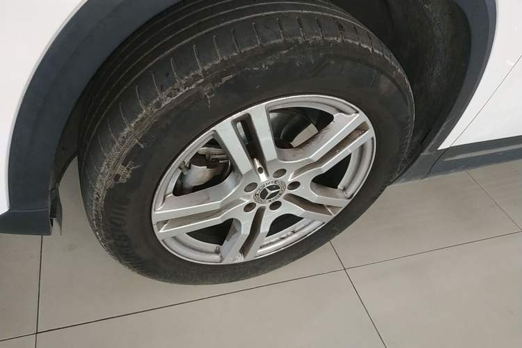 Used Mercedes-Benz GLA 2022 Second Facelift GLA 200 Exterior 4