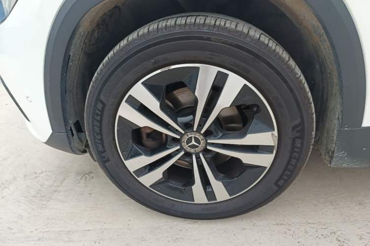 Used Mercedes-Benz GLA 2022 Facelifted GLA 200 Exterior 4