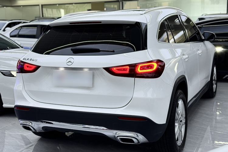 Used Mercedes-Benz GLA 2022 Second Facelift GLA 200 Exterior 4