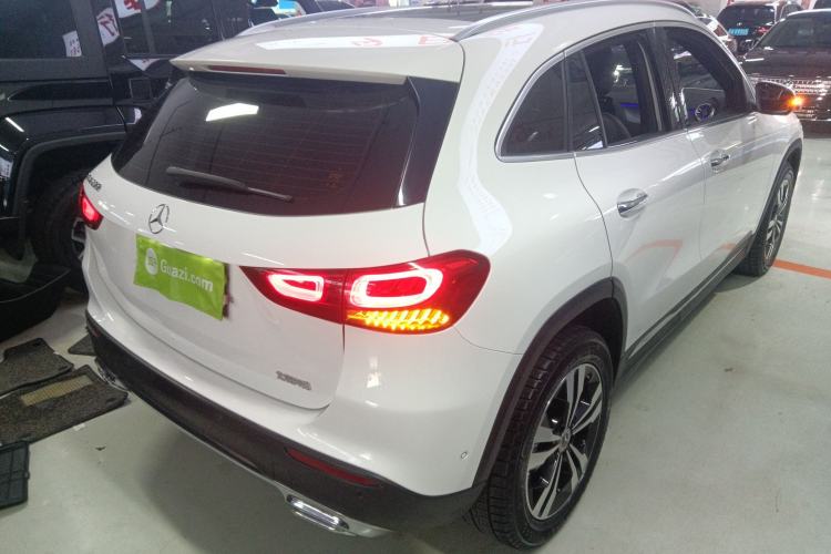 Used Mercedes-Benz GLA 2022 Facelifted GLA 200 Exterior 5