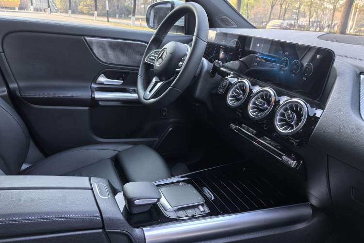 Used Mercedes-Benz GLA 2022 Facelifted GLA 200 Exterior 5