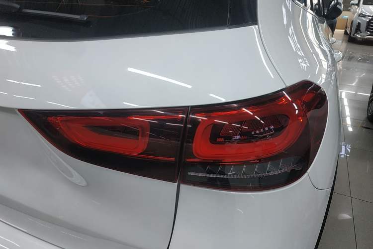 Used Mercedes-Benz GLA 2022 Second Facelift GLA 200 Exterior 6