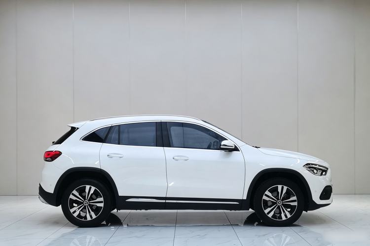 Used Mercedes-Benz GLA 2022 Facelifted GLA 200 Exterior 6